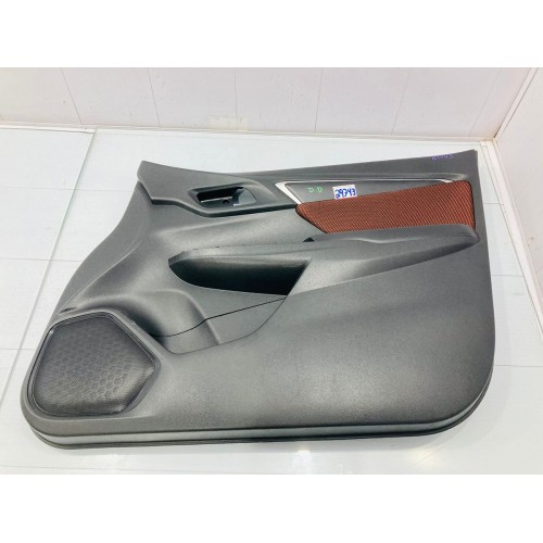 Forro De Porta Dianteira Direita Honda Wrv 2017/2021