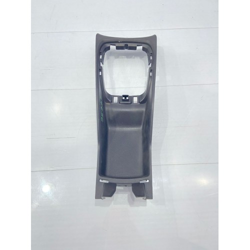 Moldura Console Central Alavanca Peugeot 2008 2015/2021