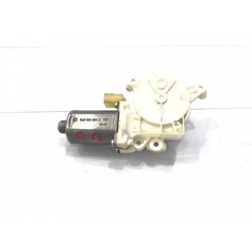 Motor Máquina De Vidro Porta Dianteira Dir Vw Voyage 13/16