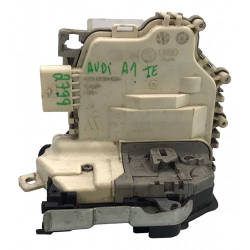 Fechadura Traseira Esquerda Audi A1 2011...